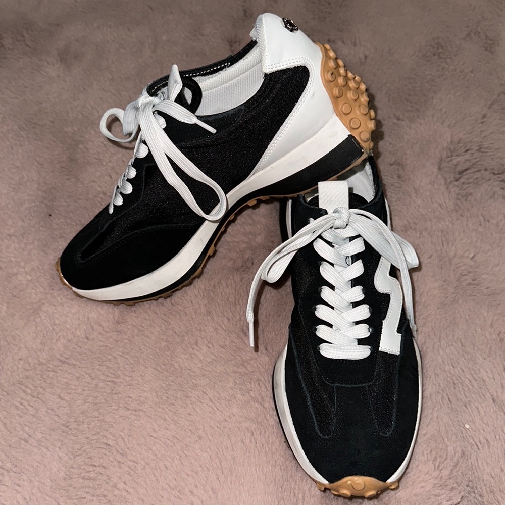 Steve Madden CAMPO Black/White Womens Size 8.5